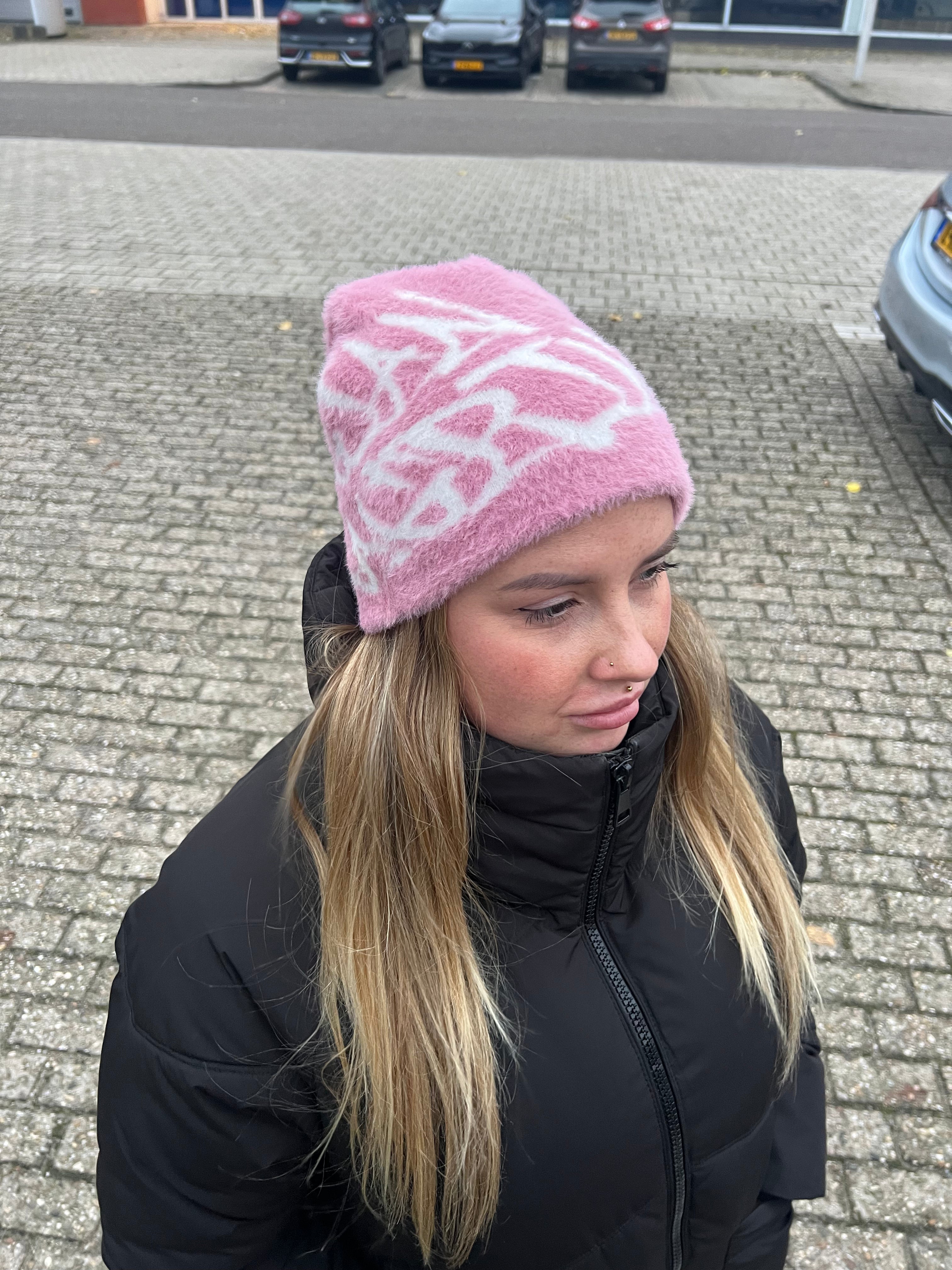 GIAN MAGRIND PINK MOHAIR BEANIE